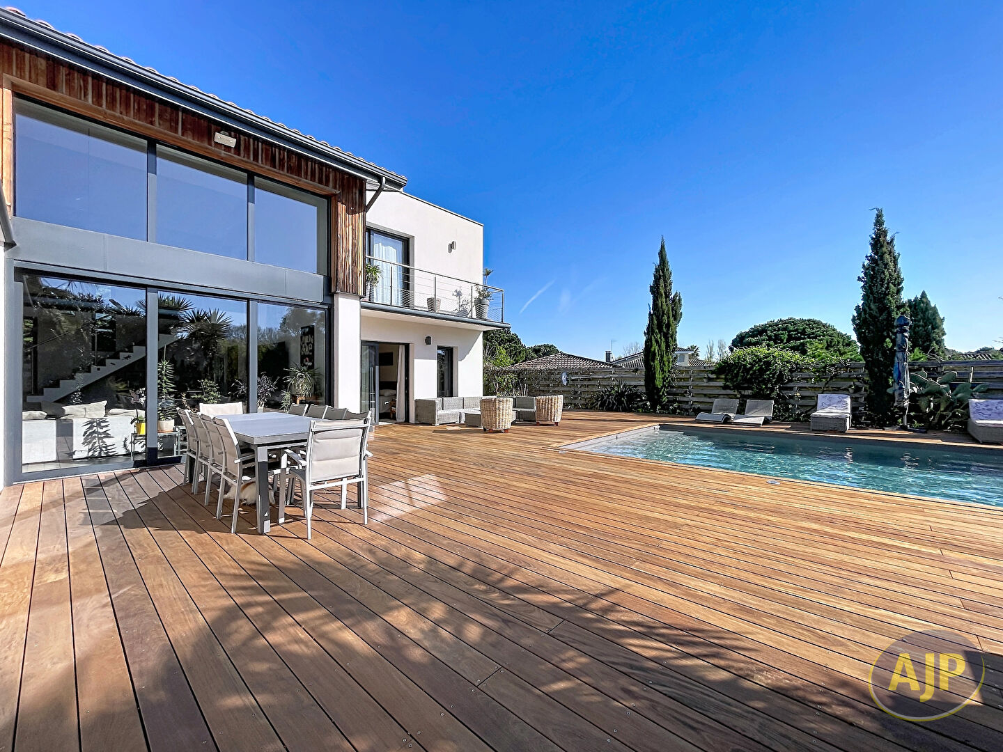 LA TESTE-DE-BUCH - LES BORDES | Villa d'architecte 6 pièces - 220 m² - Piscine et double garage - photo 1