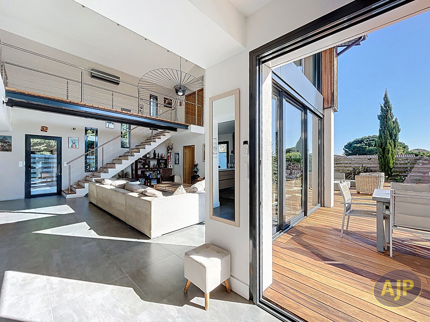 LA TESTE-DE-BUCH - LES BORDES | Villa d'architecte 6 pièces - 220 m² - Piscine et double garage - photo 4