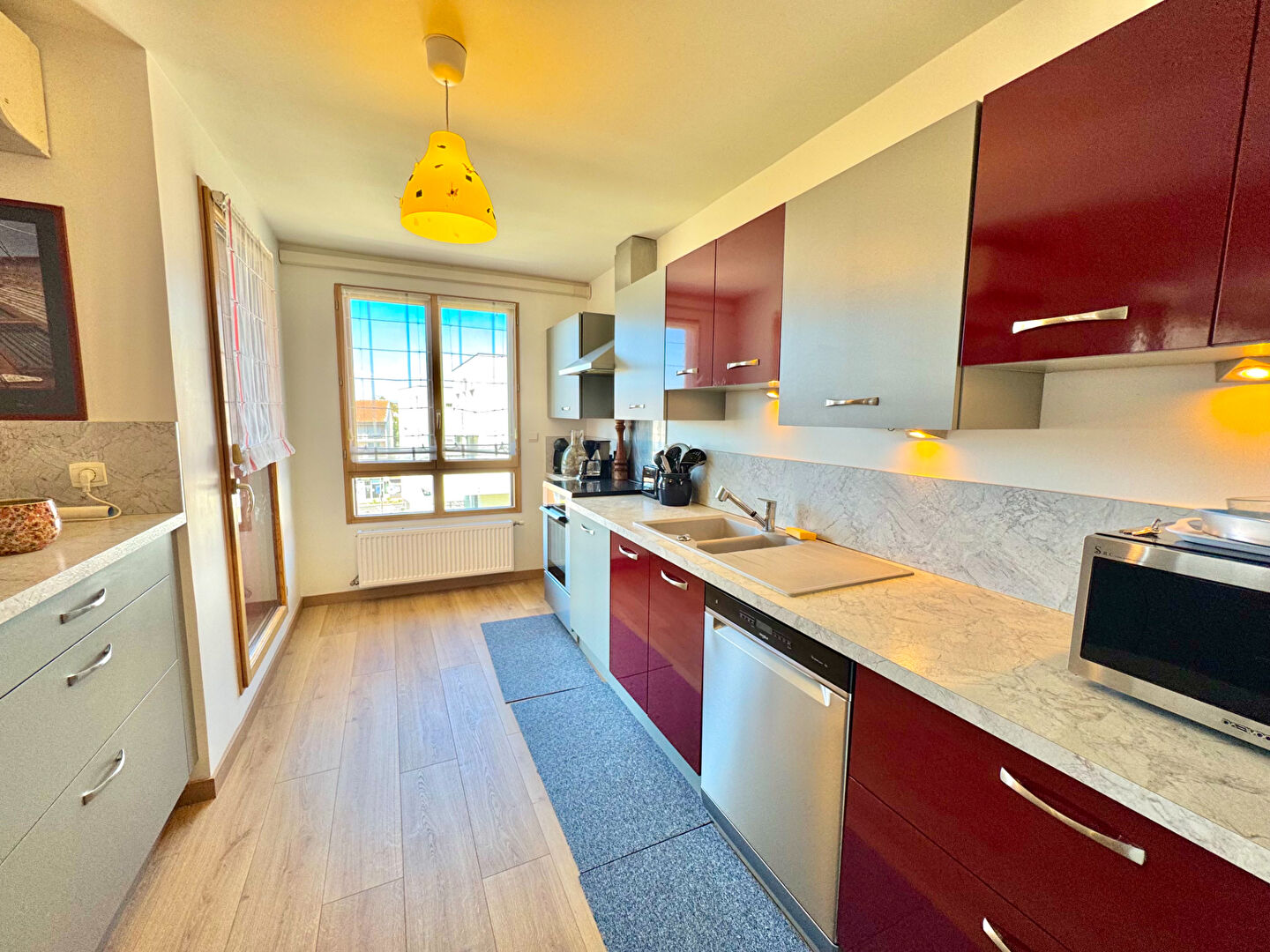 Photo Appartement Decines Charpieu 4 pièce(s) 129.32 m2 image 3/6