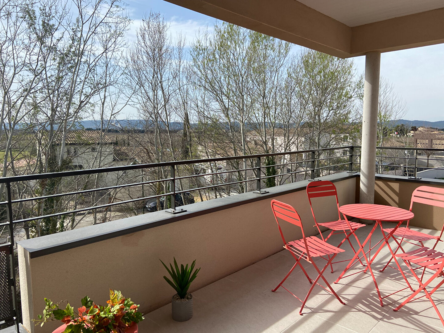 Photo Appartement Suze La Rousse 2 pièce(s) 53.26 m2 image 4/6