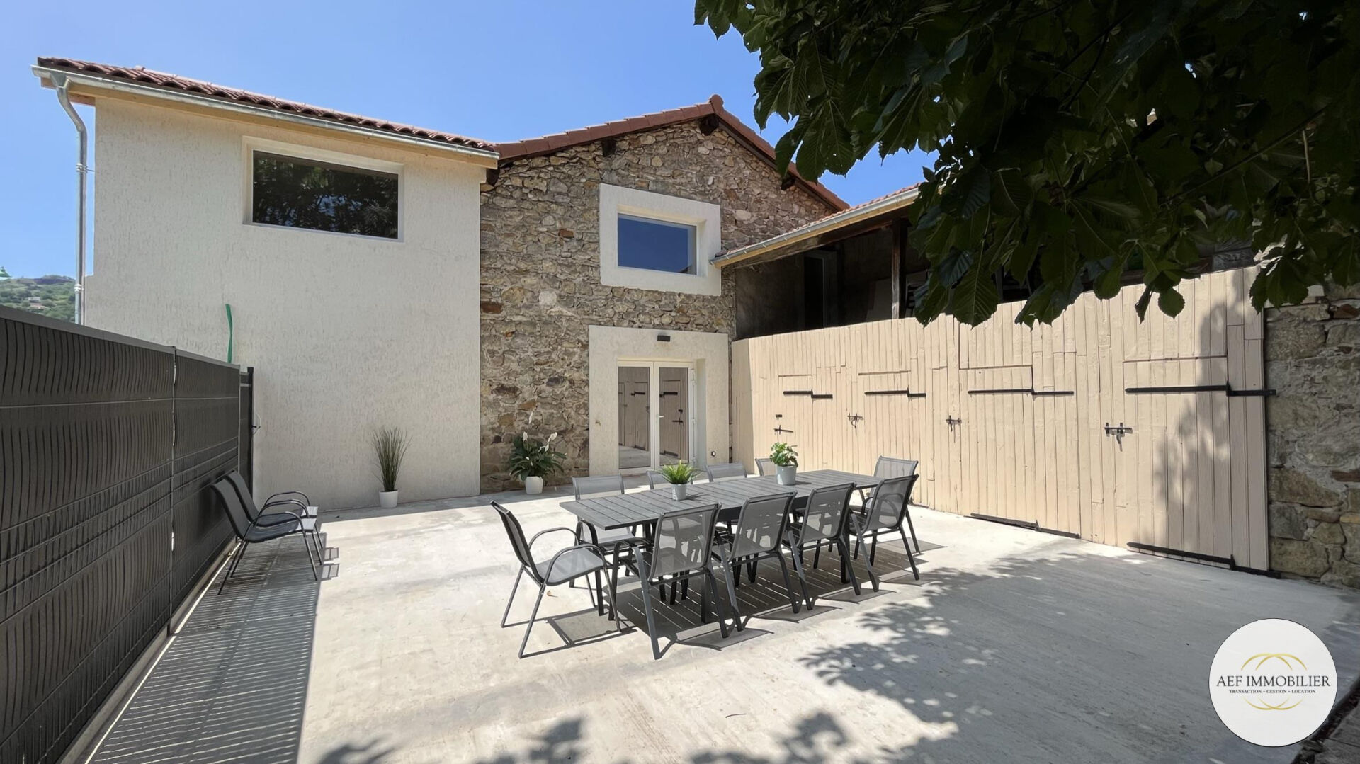 Photo Bureaux avec espace coworking Vic Le Comte 18 m2 image 5/5