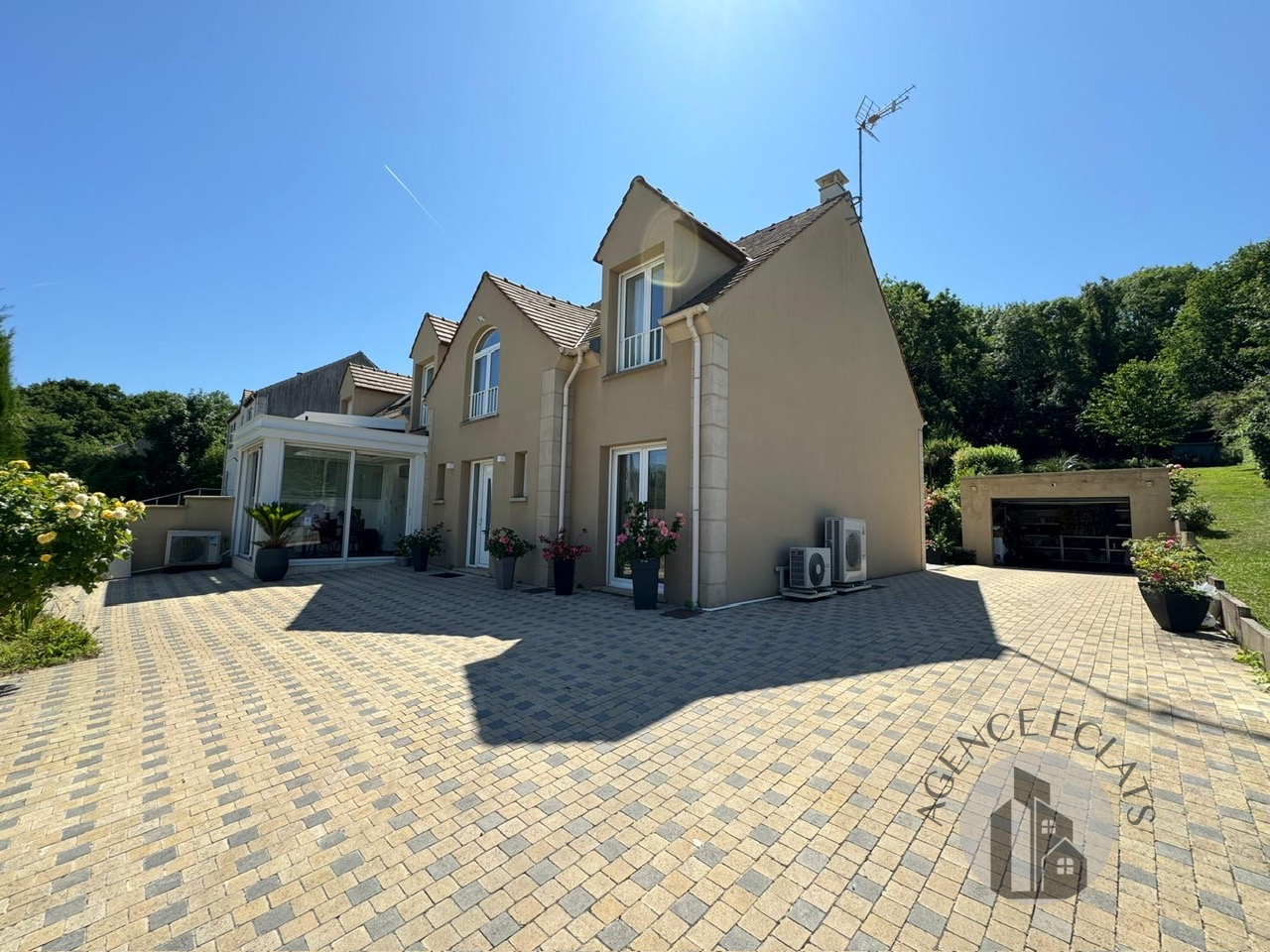 Agence immobilière de Agence Eclats Montevrain