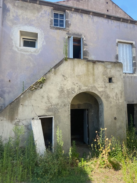 Photo Immeuble a renover Marsat 165 m2 image 3/6