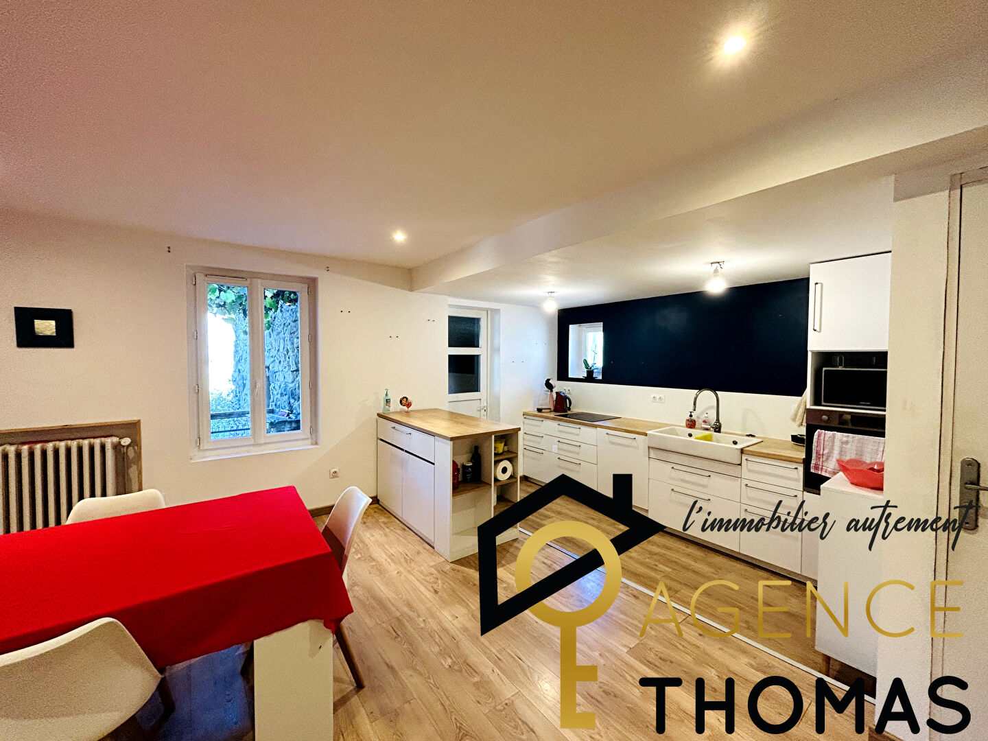 Photo Maison  4 pièce(s) 105 m2 image 2/6