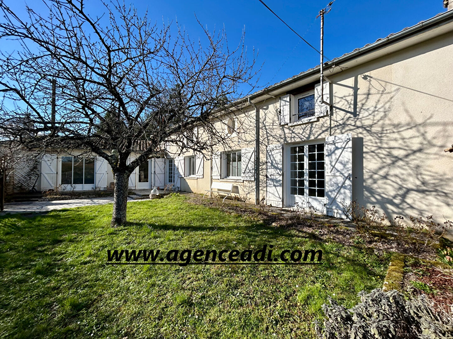 Agence immobilière de AGENCE ADI IMMOBILIER - AGENCE ADI IMMOBILIER LA CRECHE