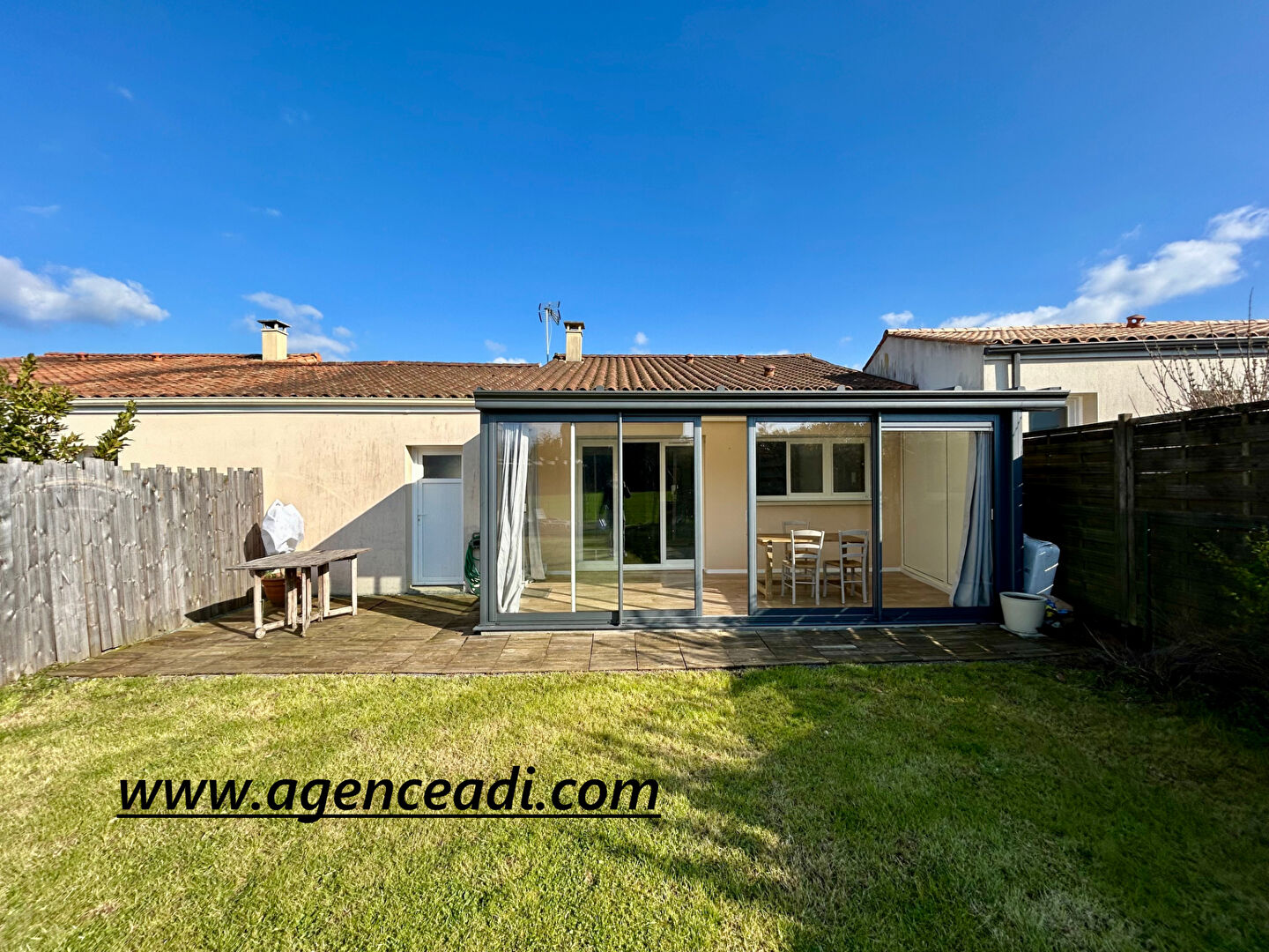 Agence immobilière de AGENCE ADI IMMOBILIER - AGENCE ADI IMMOBILIER LA CRECHE