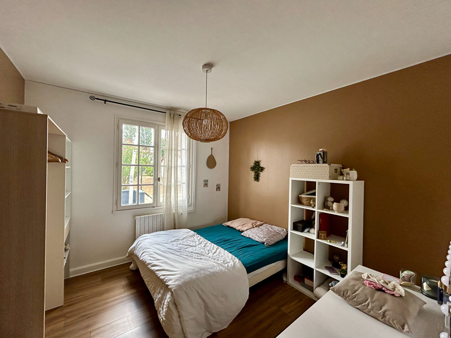 Photo Maison Aigondigné 8 pièce(s) 203 m2 image 4/6