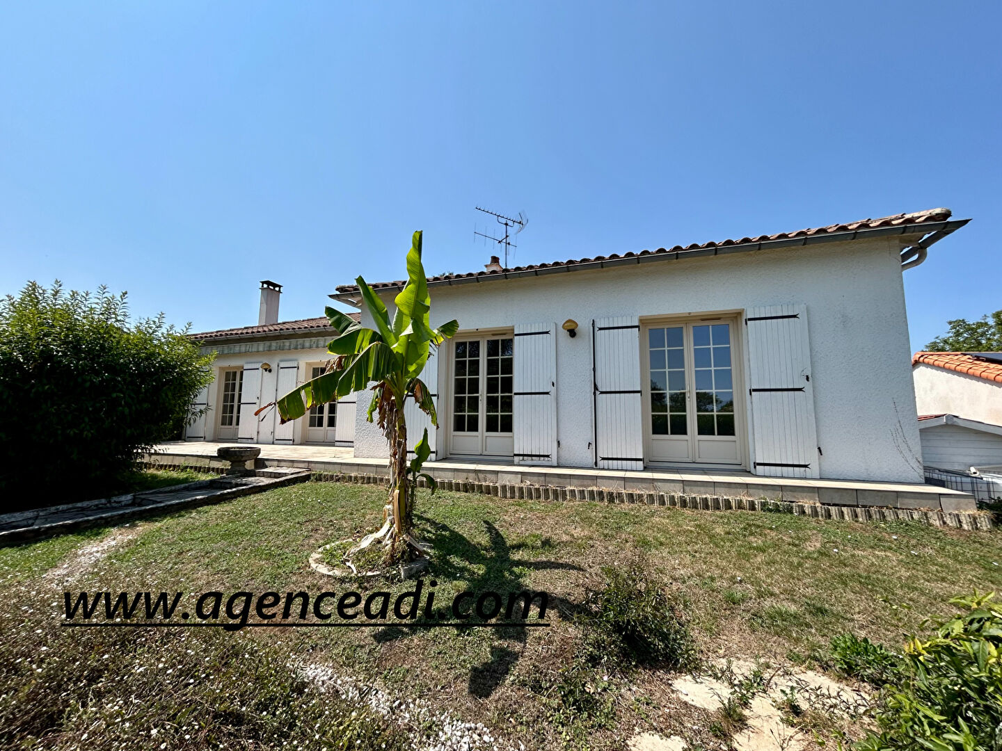Agence immobilière de AGENCE ADI IMMOBILIER - AGENCE ADI IMMOBILIER LA CRECHE