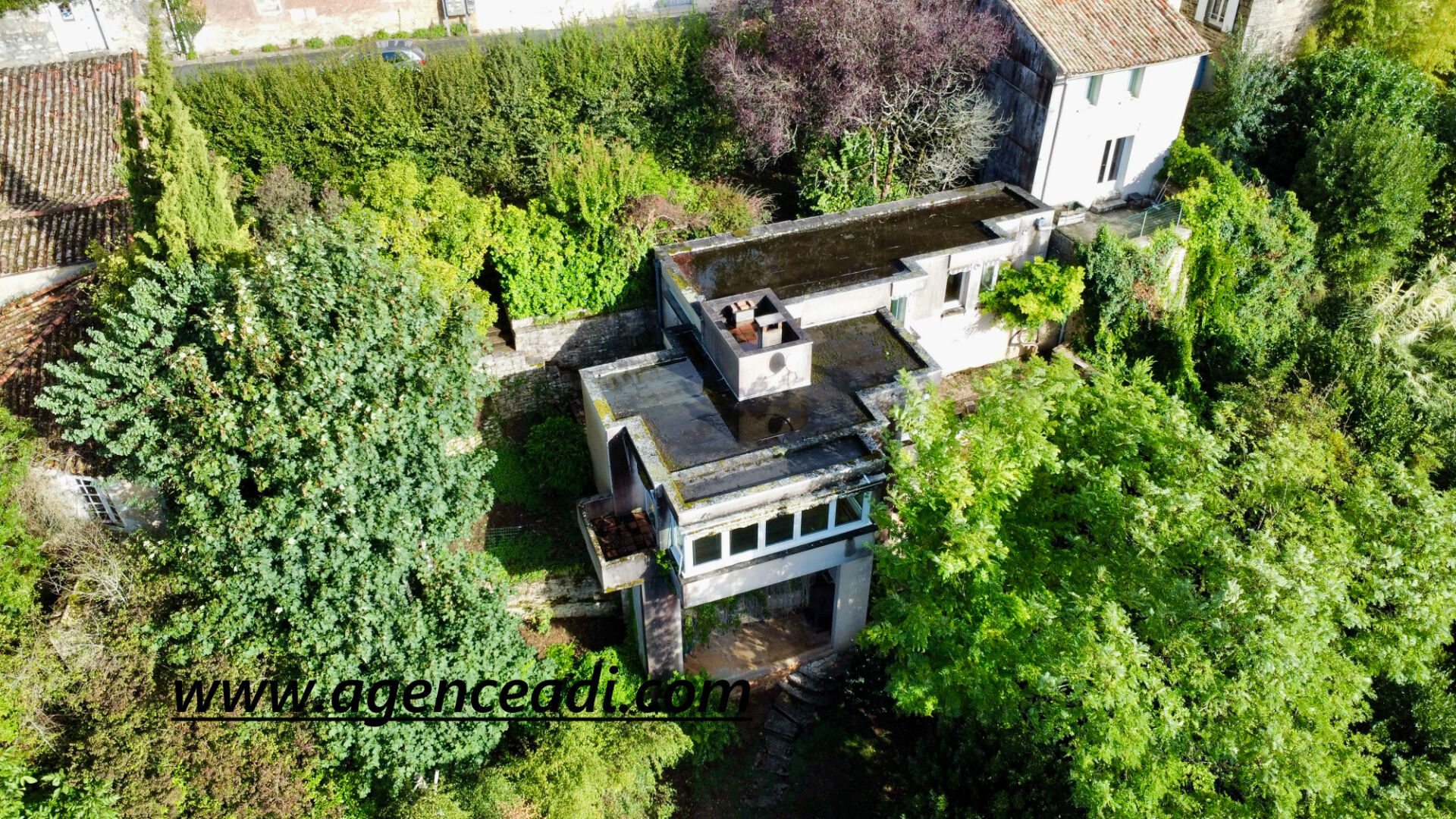 Agence immobilière de AGENCE ADI IMMOBILIER - AGENCE ADI IMMOBILIER LA CRECHE