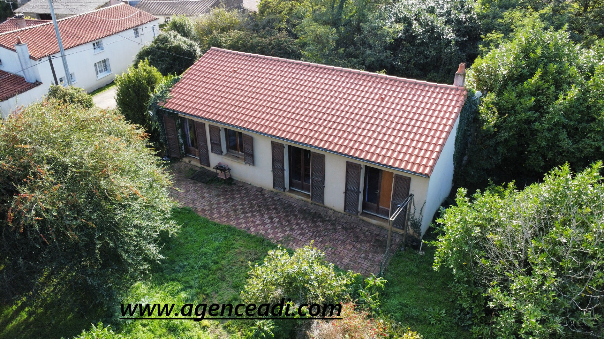 Agence immobilière de AGENCE ADI IMMOBILIER - AGENCE ADI IMMOBILIER LA CRECHE