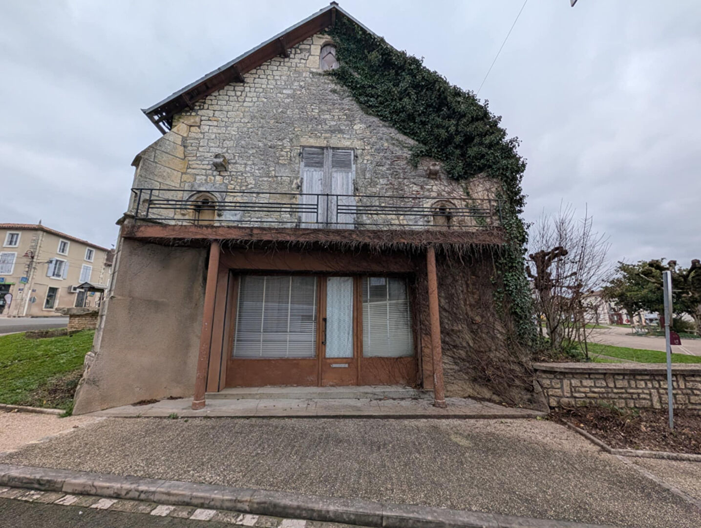 Photo Ancienne Chapelle centre bourg image 3/5