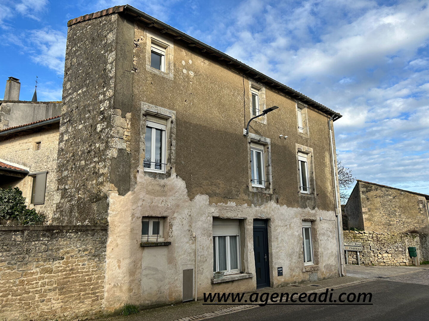 Agence immobilière de AGENCE ADI IMMOBILIER - AGENCE ADI IMMOBILIER LA CRECHE