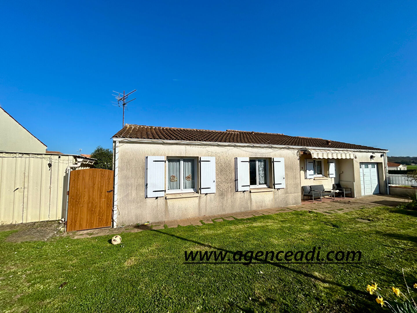 Agence immobilière de AGENCE ADI IMMOBILIER - AGENCE ADI IMMOBILIER LA CRECHE