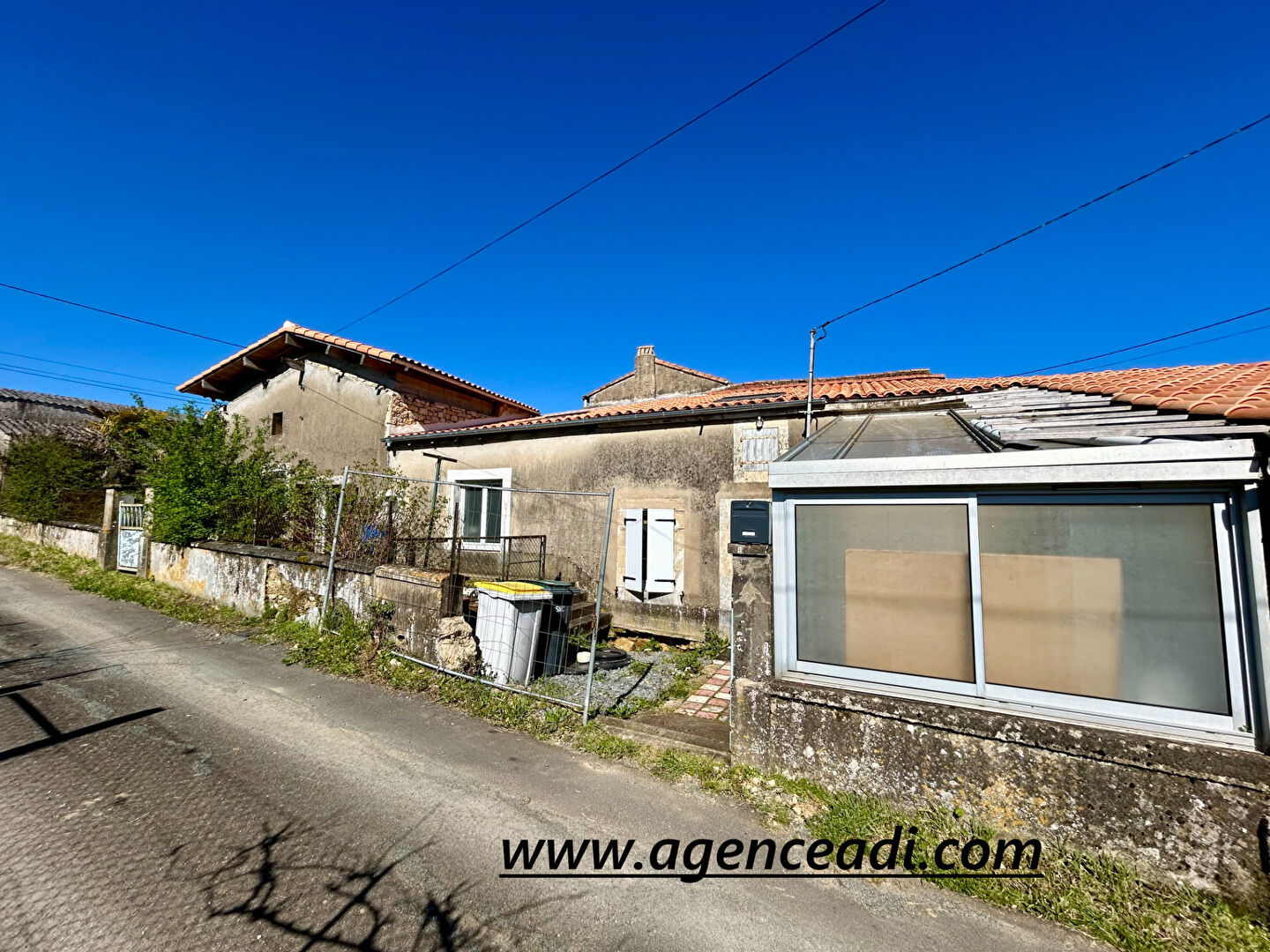 Agence immobilière de AGENCE ADI IMMOBILIER - AGENCE ADI IMMOBILIER LA CRECHE