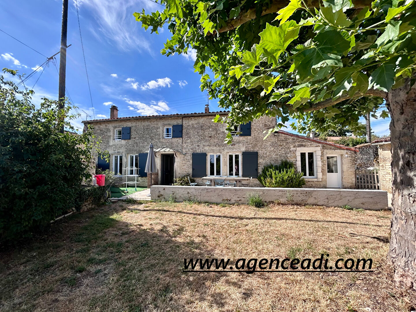 Agence immobilière de AGENCE ADI IMMOBILIER - AGENCE ADI IMMOBILIER LA CRECHE
