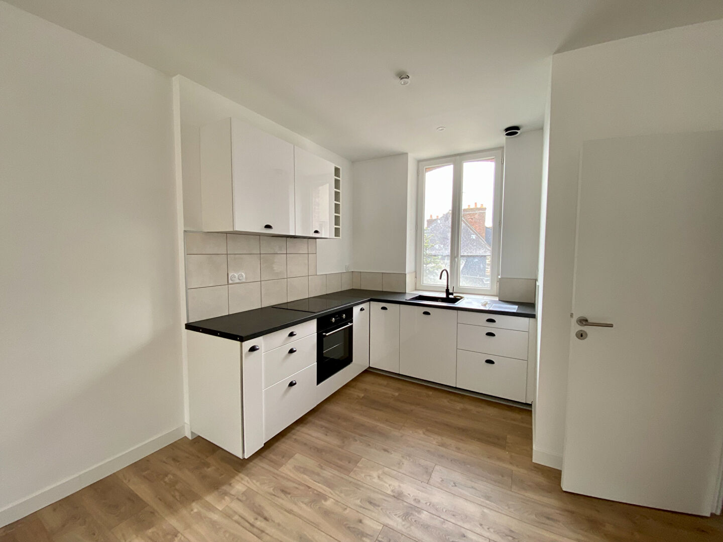 Photo Vitré centre - Appartement T2 image 1/4