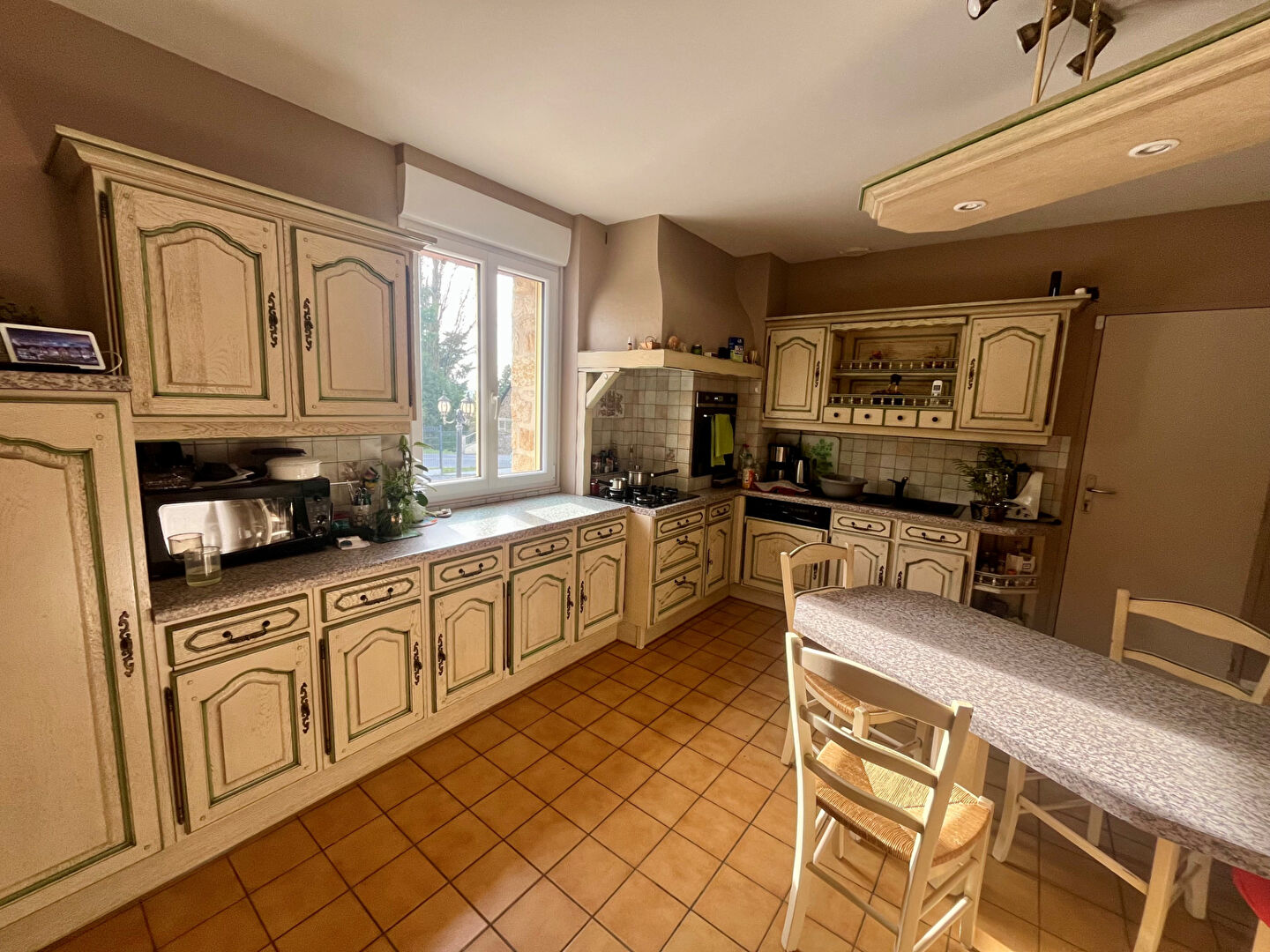 Photo Maison Erbree 4 pièce(s) 125 m2 image 2/6