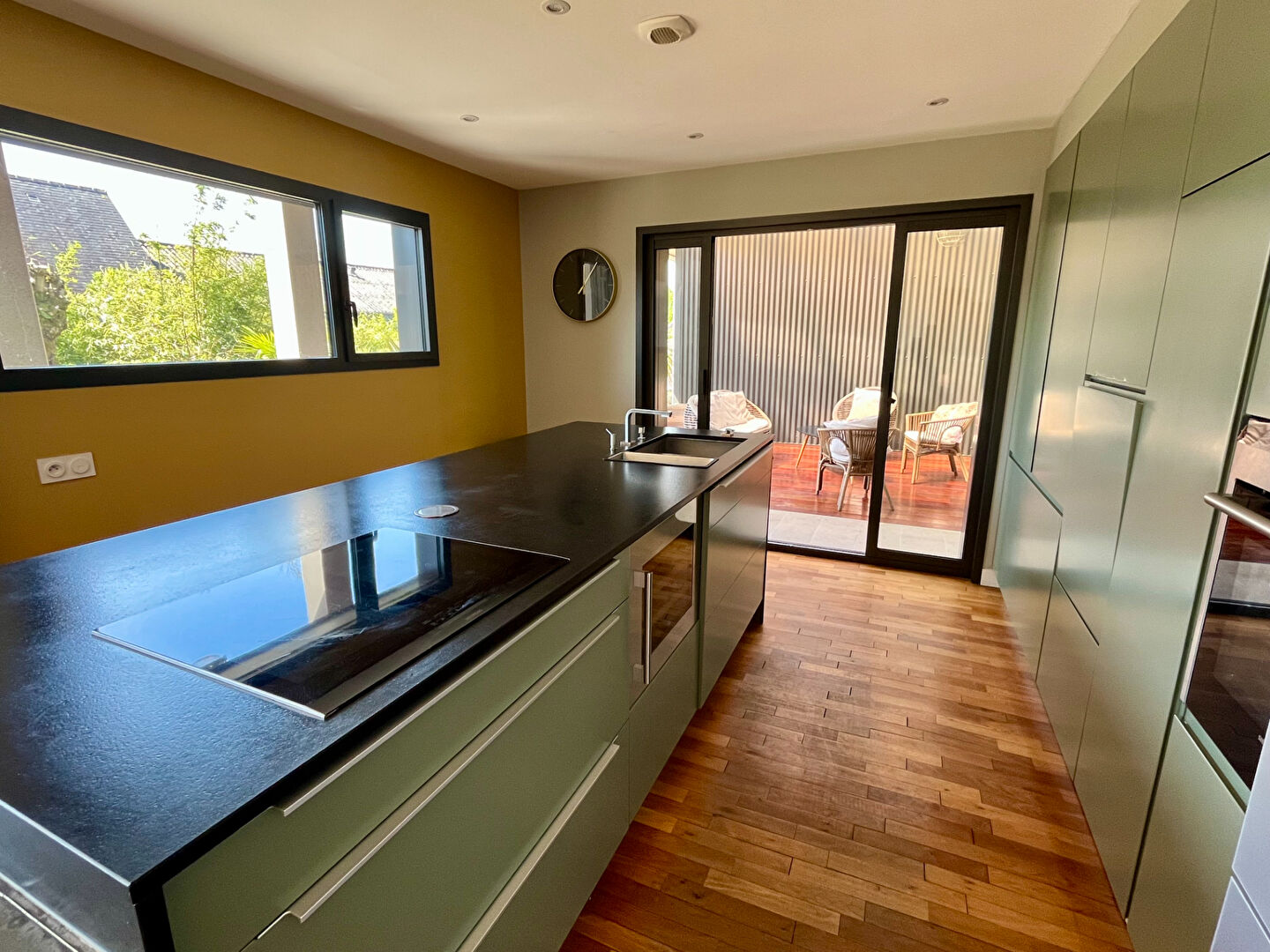 Photo Maison Vitré plain pied 6 pièce(s) 234 m2-BIEN RARE image 3/6