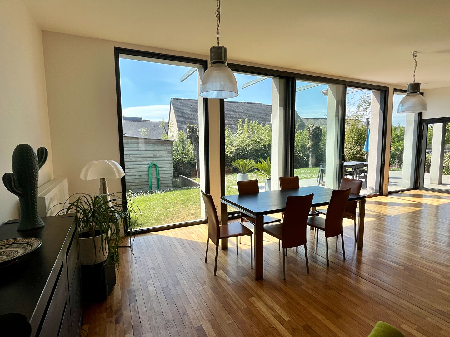 Photo Maison Vitré plain pied 6 pièce(s) 234 m2-BIEN RARE image 5/6