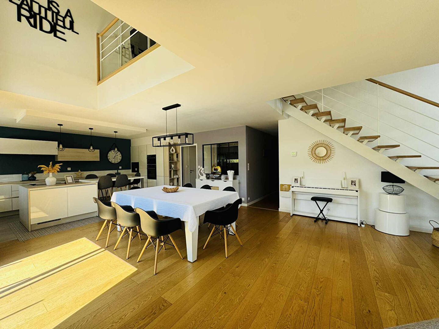 Photo Maison Vitre 7 pièce(s) 200 m2 image 4/6