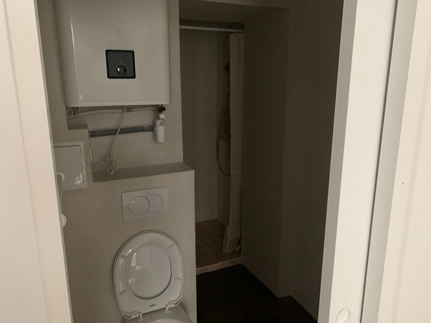 Photo Centre- ville Studio meublé image 4/4