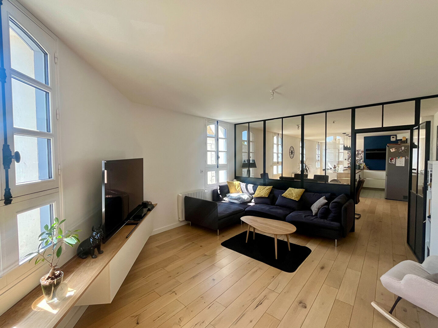 Photo Centre Ville Appartement T3 Meublé image 1/6