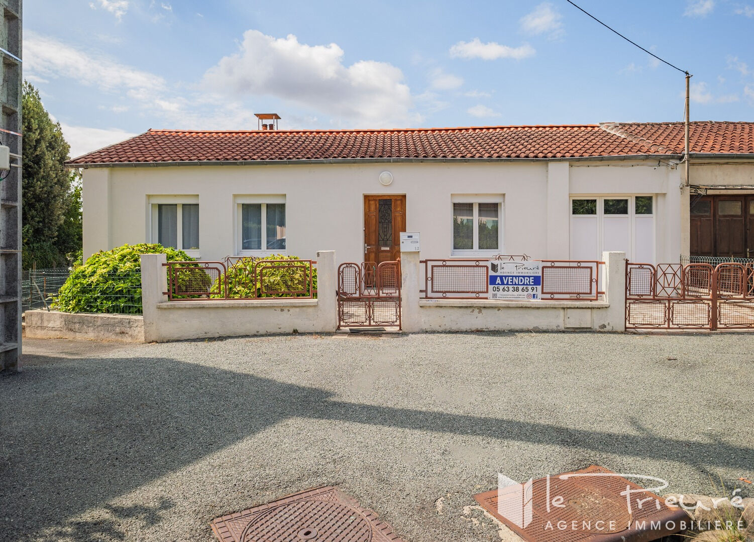 Carmaux ? Maison entièrement rénovée avec 2 chambres, jardin de plus de 620 m² et garage