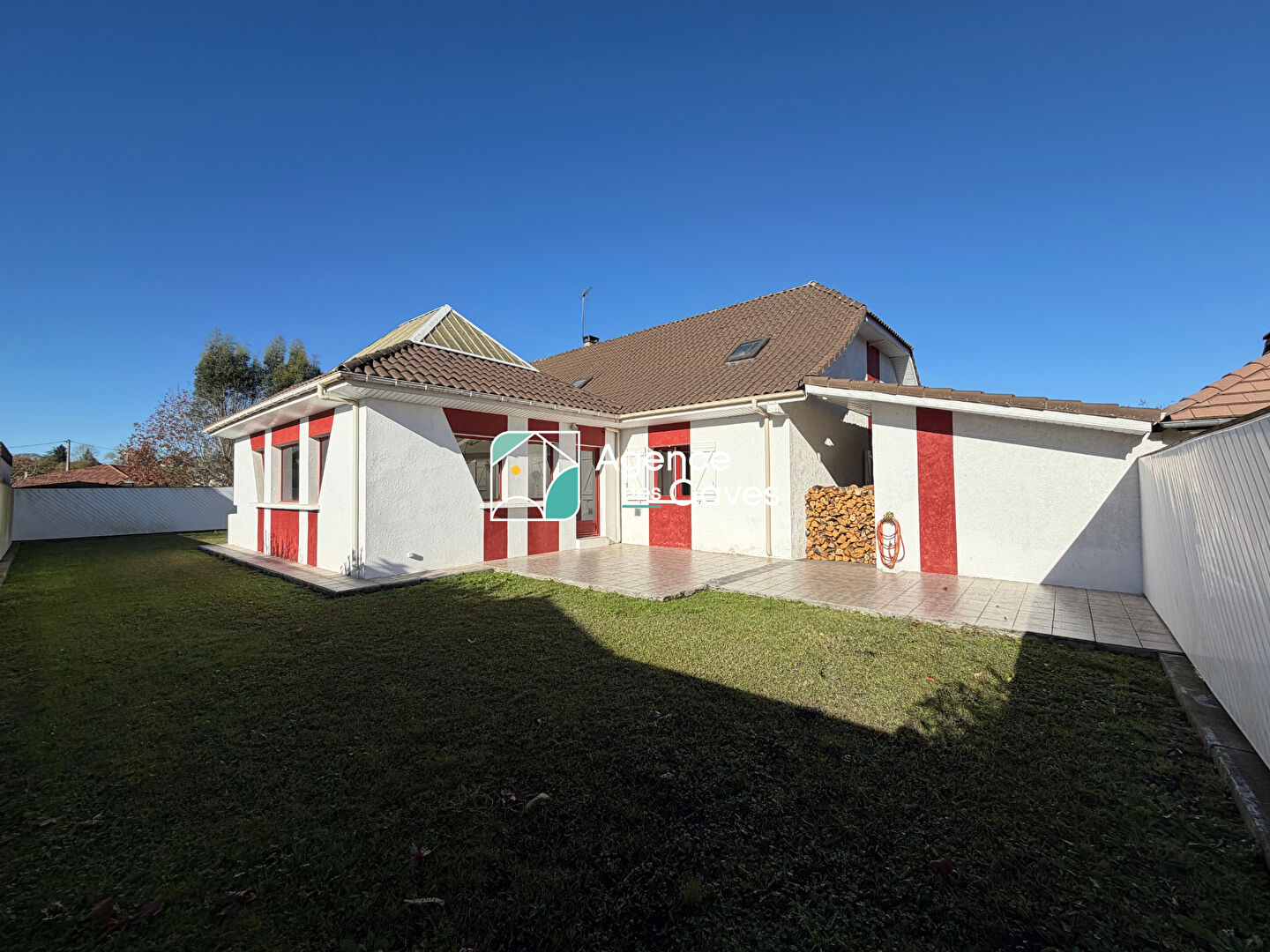 Photo Maison 7 pièces 210 m2 - Navarrenx image 2/6