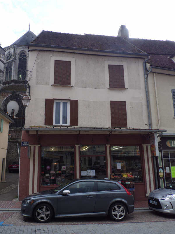 Photo IMMEUBLE DE RAPPORT ST FLORENTIN - 1 pièce(s) - 150 m2 image 2/4