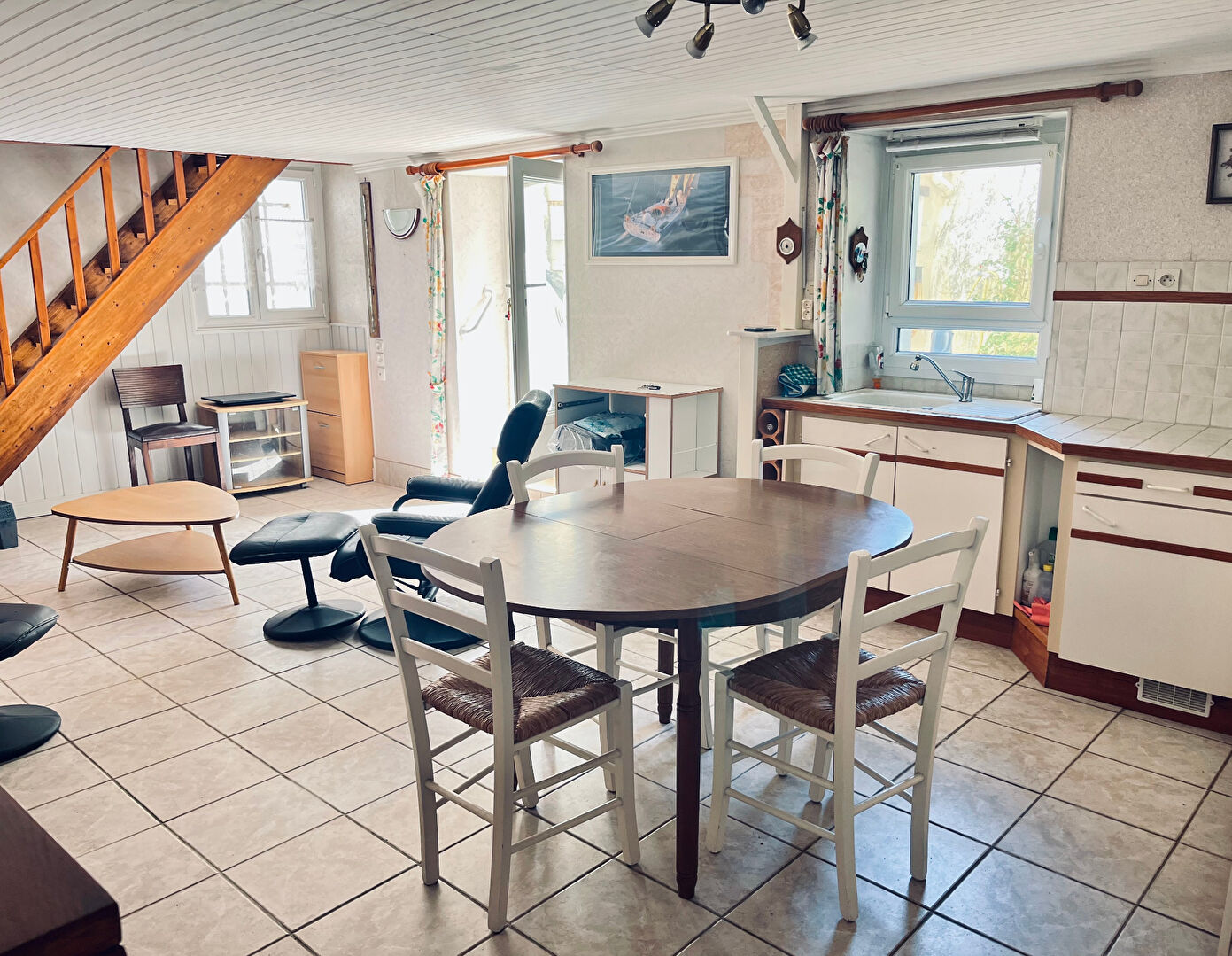 Maison de pecheur au pied du quai