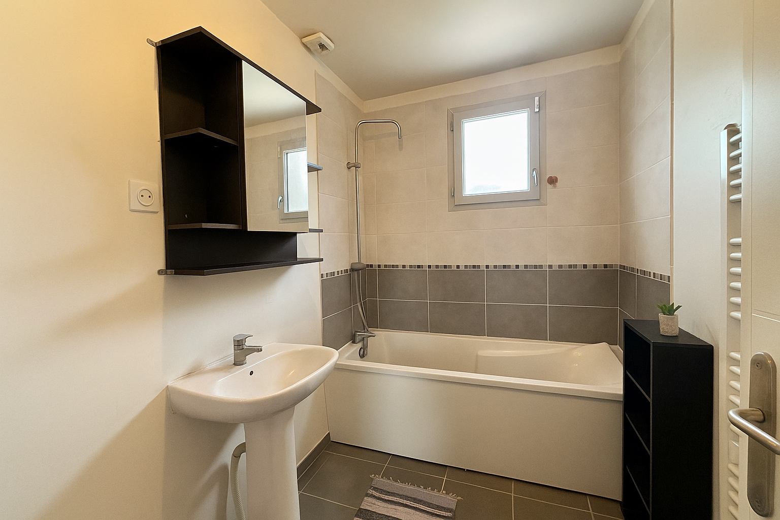 Photo PAVILLON EN VENTE SUR TERRAIN DE 500 M² image 5/5