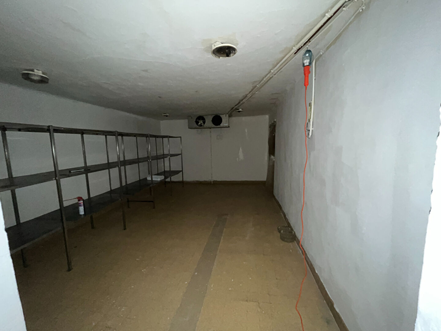 Photo IMMEUBLE EN VENTE A SAACY SUR MARNE image 6/6