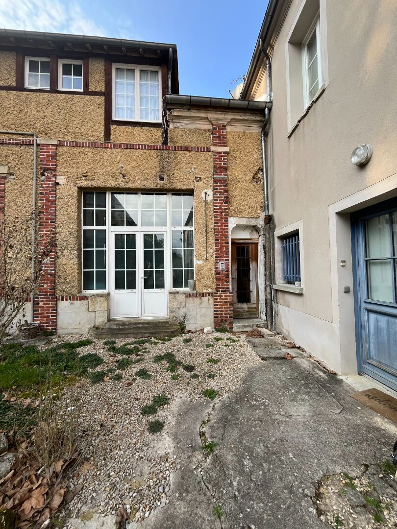 STUDIO DE 35 M² AVEC MEZZANINE