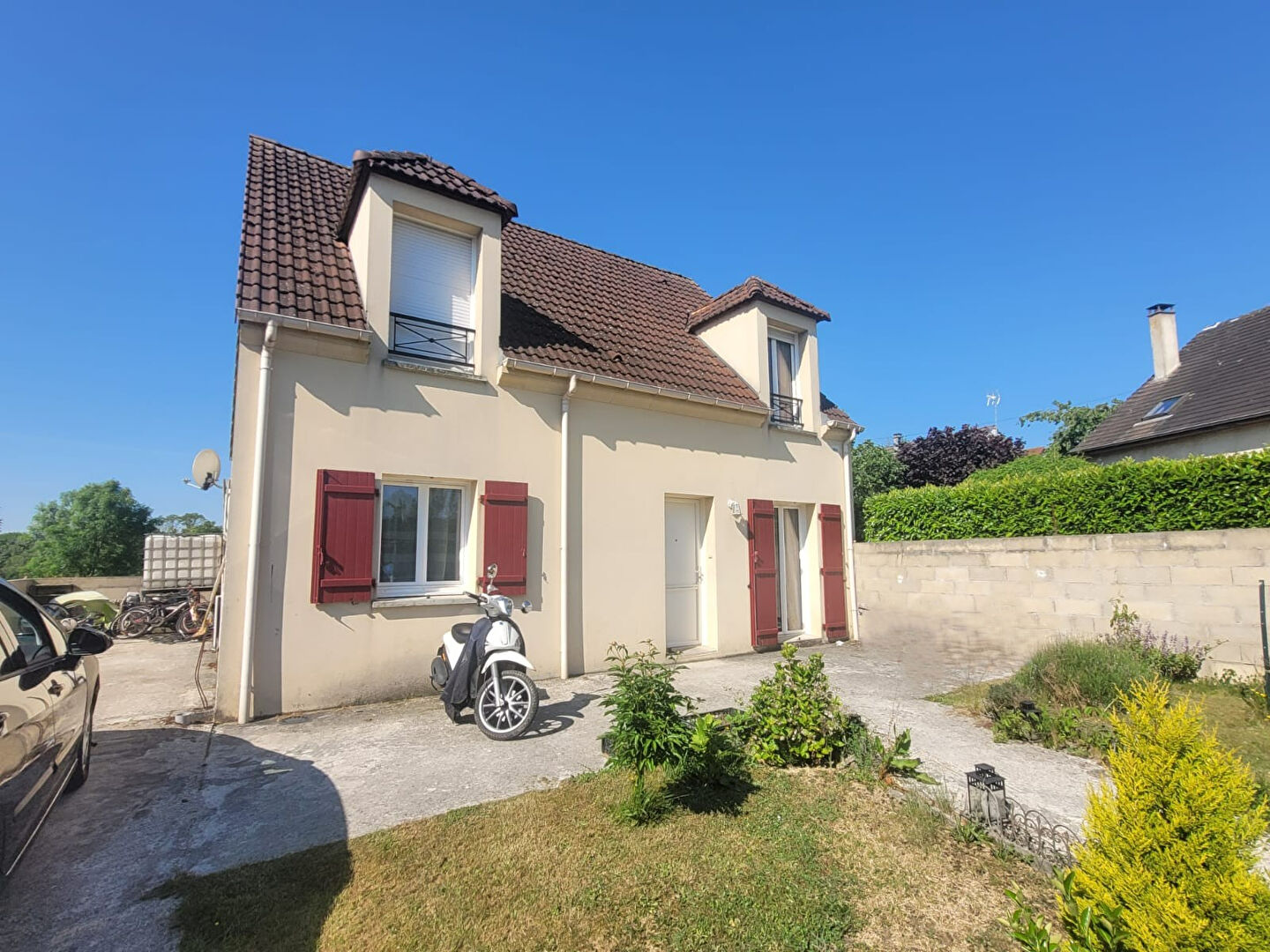 PAVILLON DE 106 M² SUR TERRAIN DE 410 M²