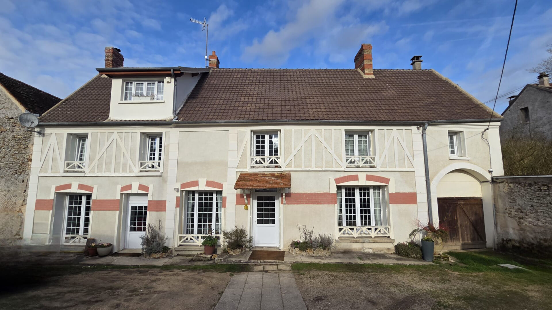 Agence immobilière de AGENCE DU MARCHE La ferte sous jouarre