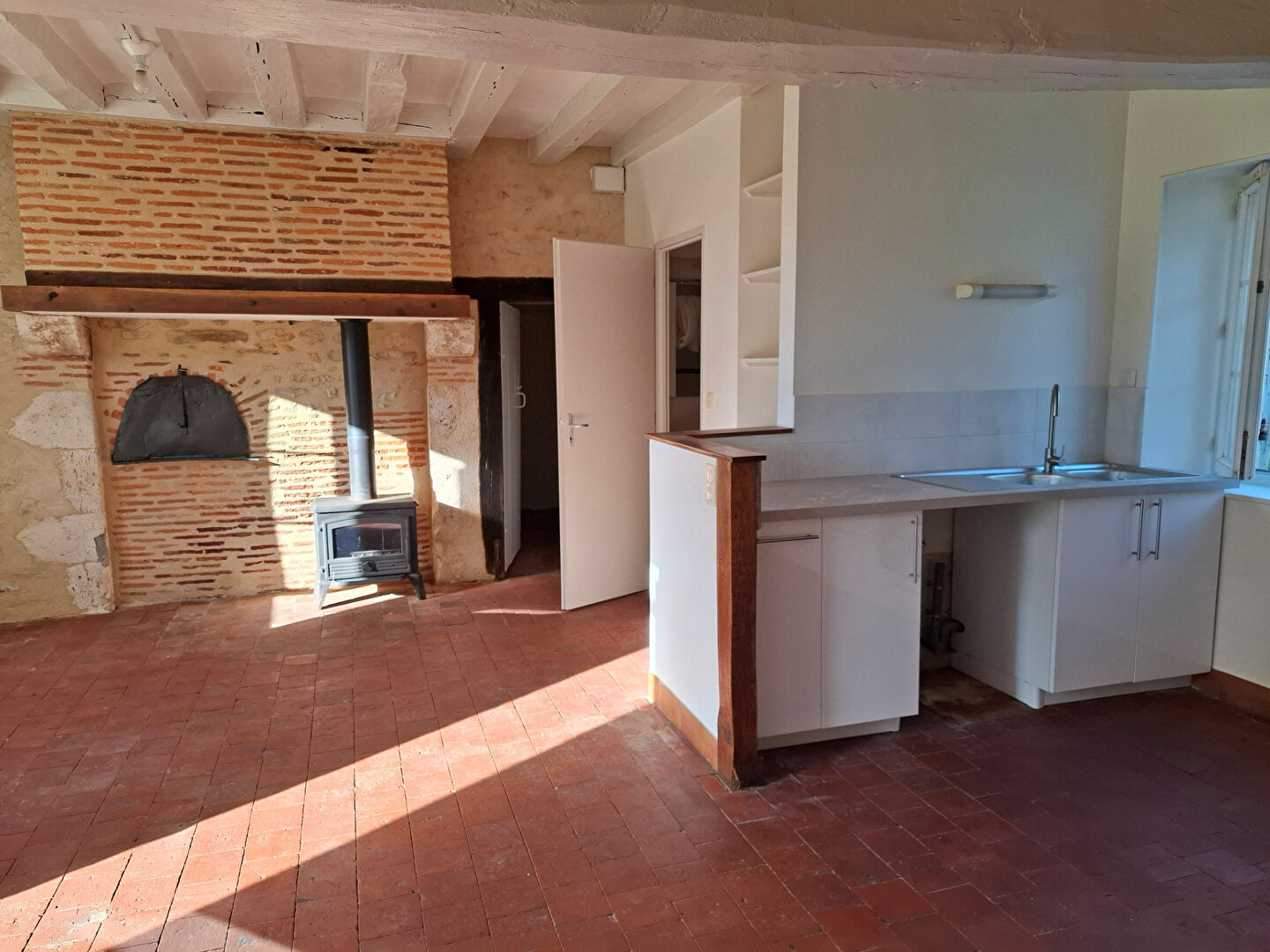 Photo MAISON SAINT ELOY DE GY - 3 pièce(s) - 70 m2 image 3/6