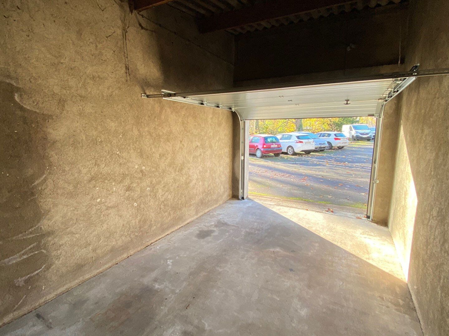 Photo GARAGE BOURGES - 16 m2 image 5/6