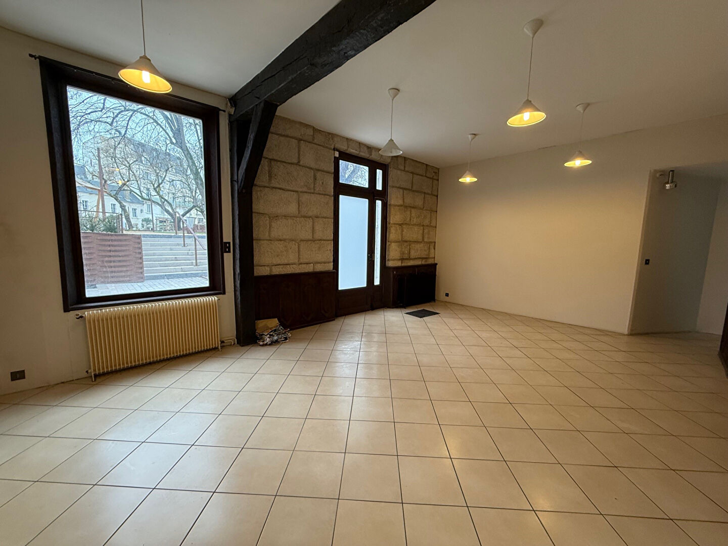Photo LOCAL PROFESSIONNEL image 3/6