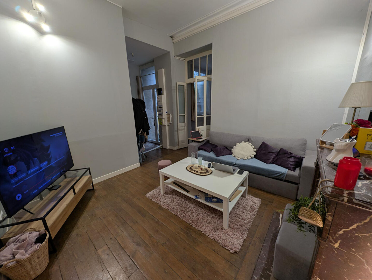 APPARTEMENT  AU RDC NON MEUBLE- 41 M²- BOURGES