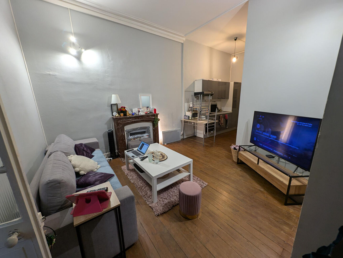 Photo APPARTEMENT  AU RDC NON MEUBLE- 41 M²- BOURGES image 2/5