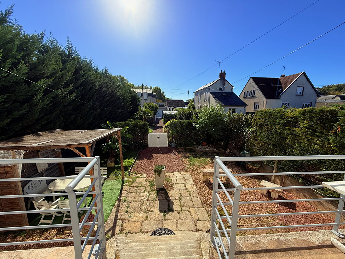 Photo MAISON SAINT DOULCHARD 6 pièce(s) 111 m2 et LOCAL COMMERCIAL OU PROFESSIONNEL image 6/6