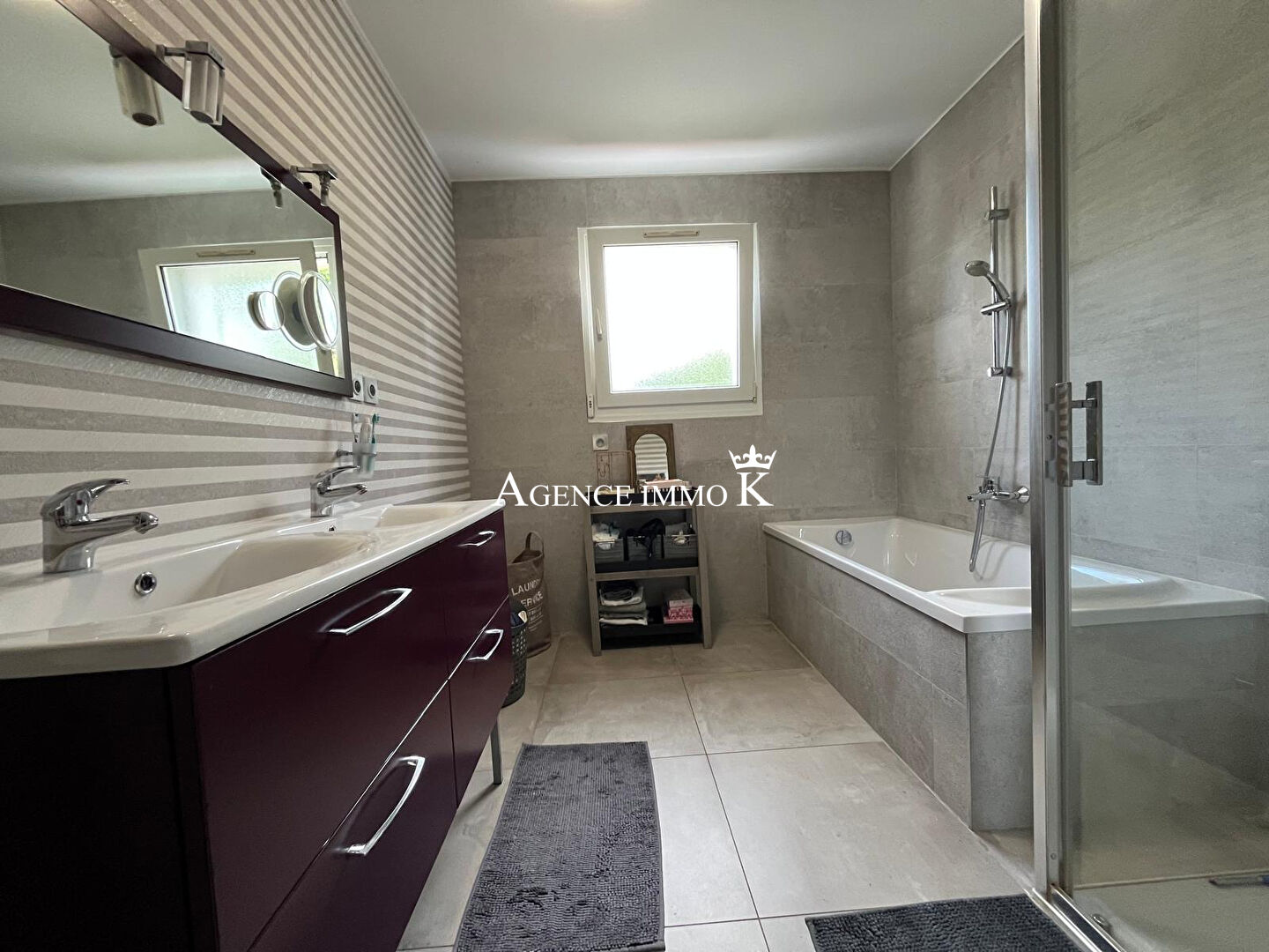 Photo BUXEROLLES, maison de type 5 de 147 m² . image 6/6