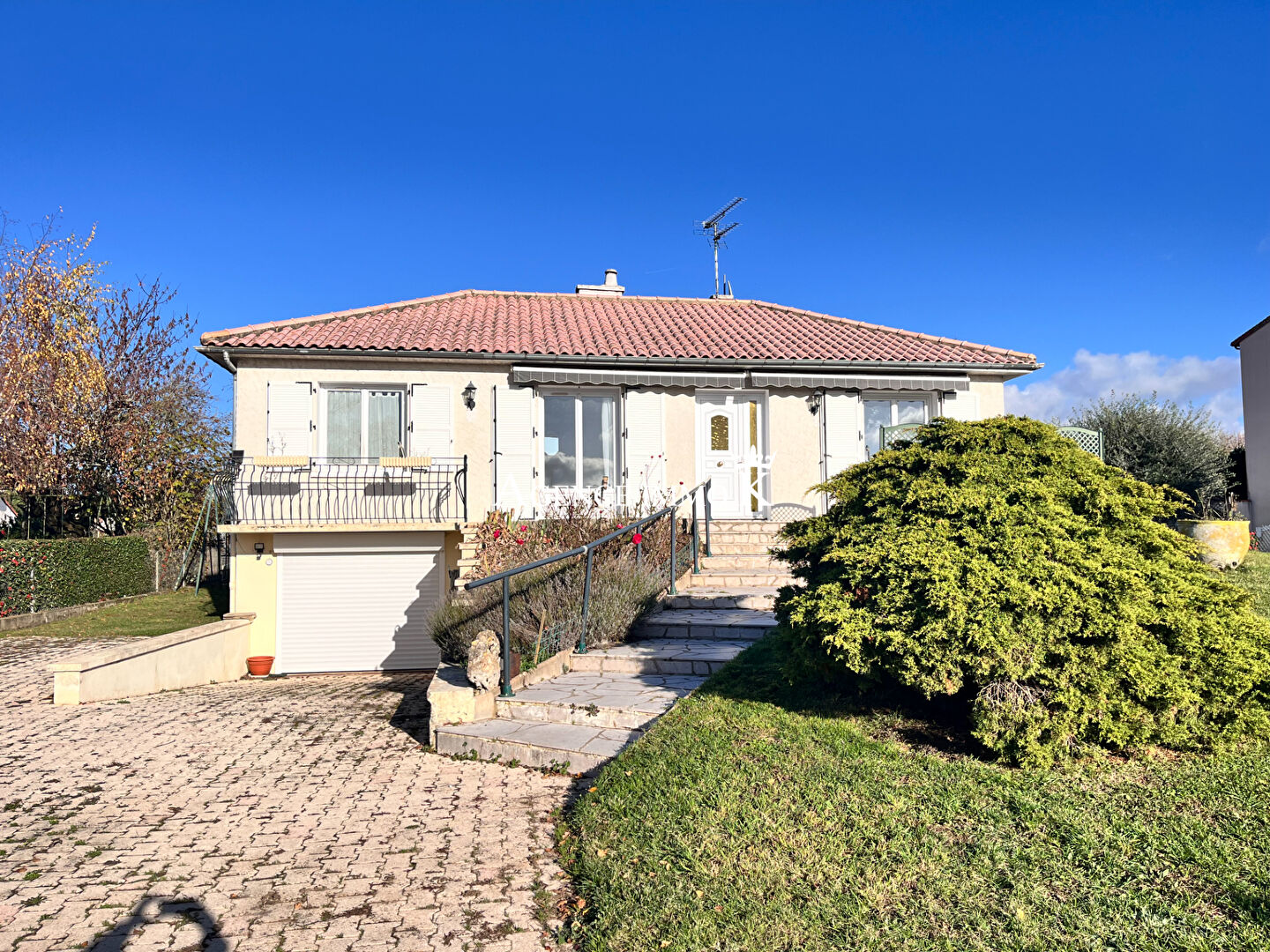 Photo Maison Buxerolles T4 avec sous sol. image 1/6