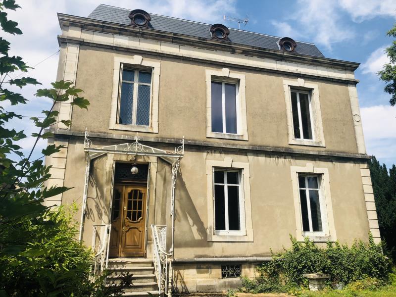 MAISON BOURGEOISE CHAUMONT - 7 pièce(s) - 165 m2