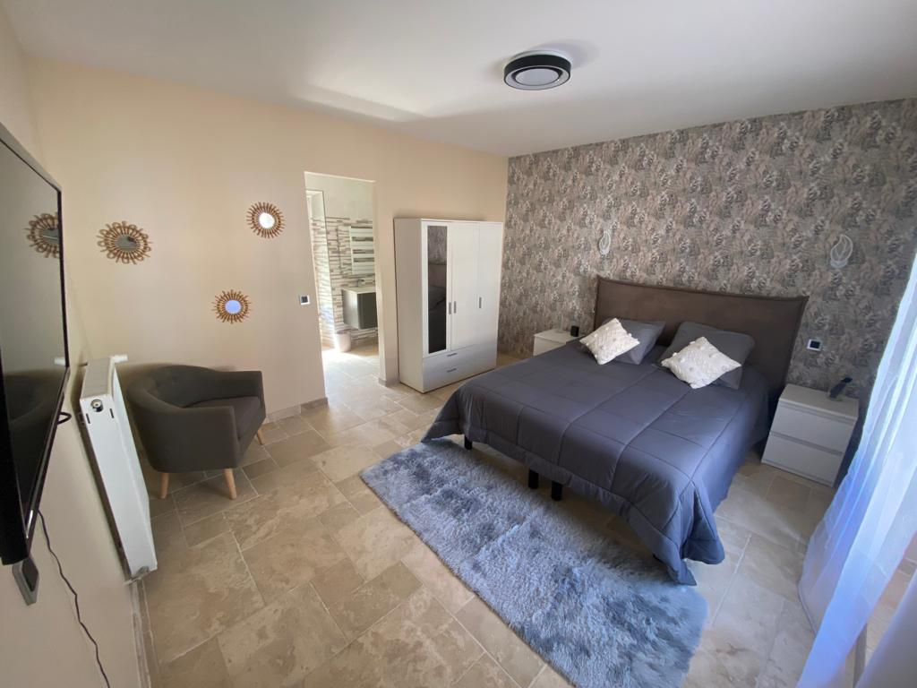 Photo Chaumont en Vexin centre ville maison 8 pièces image 6/6