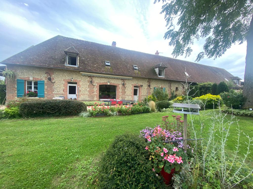 Maison Chaumont En Vexin 10 pièce(s) 324 m2