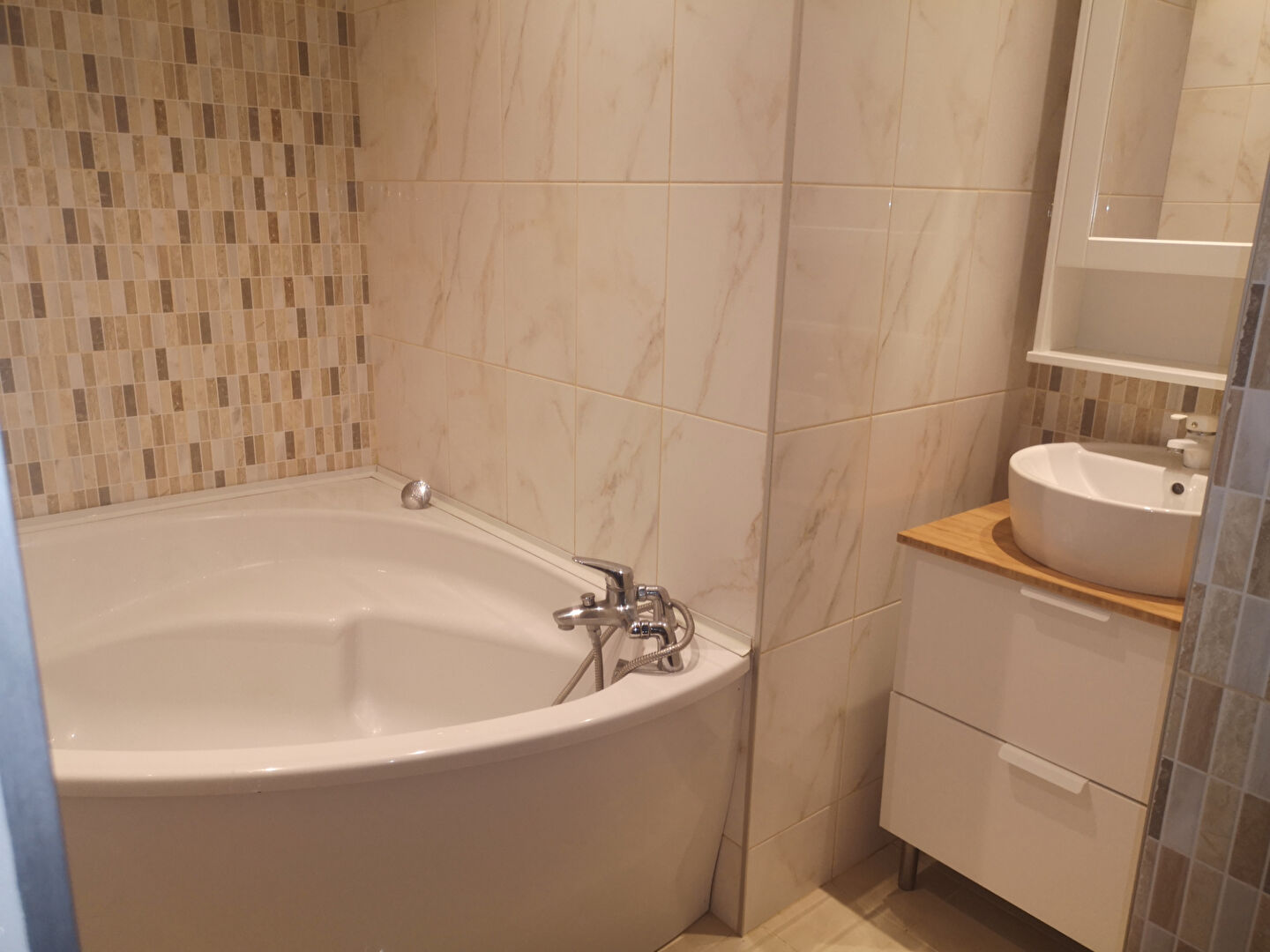 Photo Maison Marines 7 pièce(s) 155 m2 image 6/6