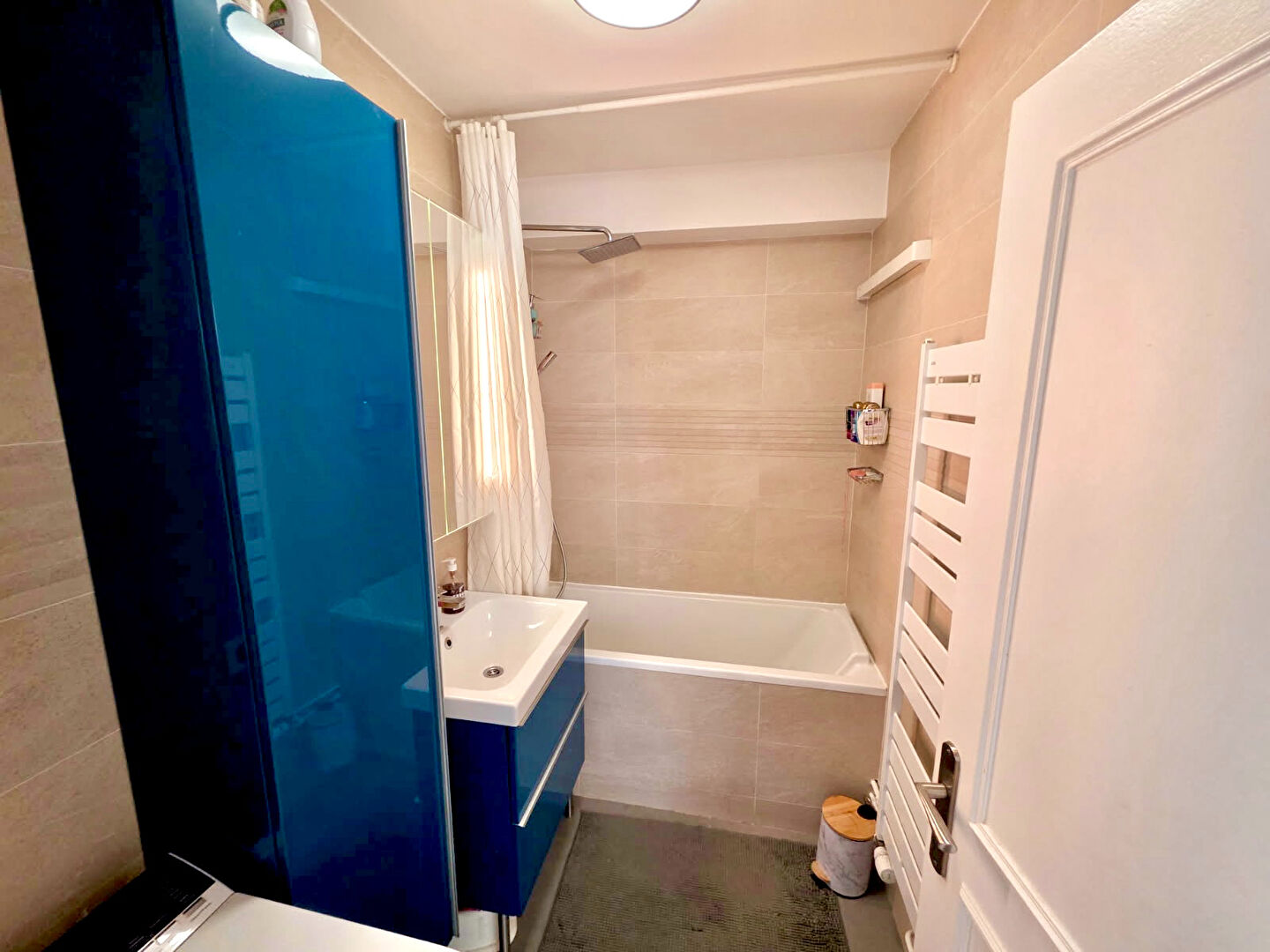 Photo La Garenne Colombes  = Les Vallées = 3 pièces de 73m2 image 3/6