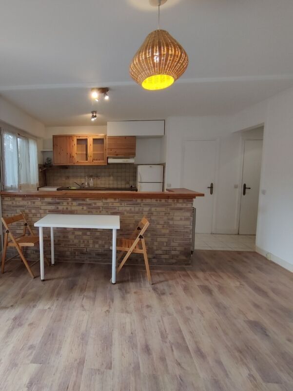 Photo Appartement 2 pièces SAINT-MAUR-DES-FOSSES image 3/6