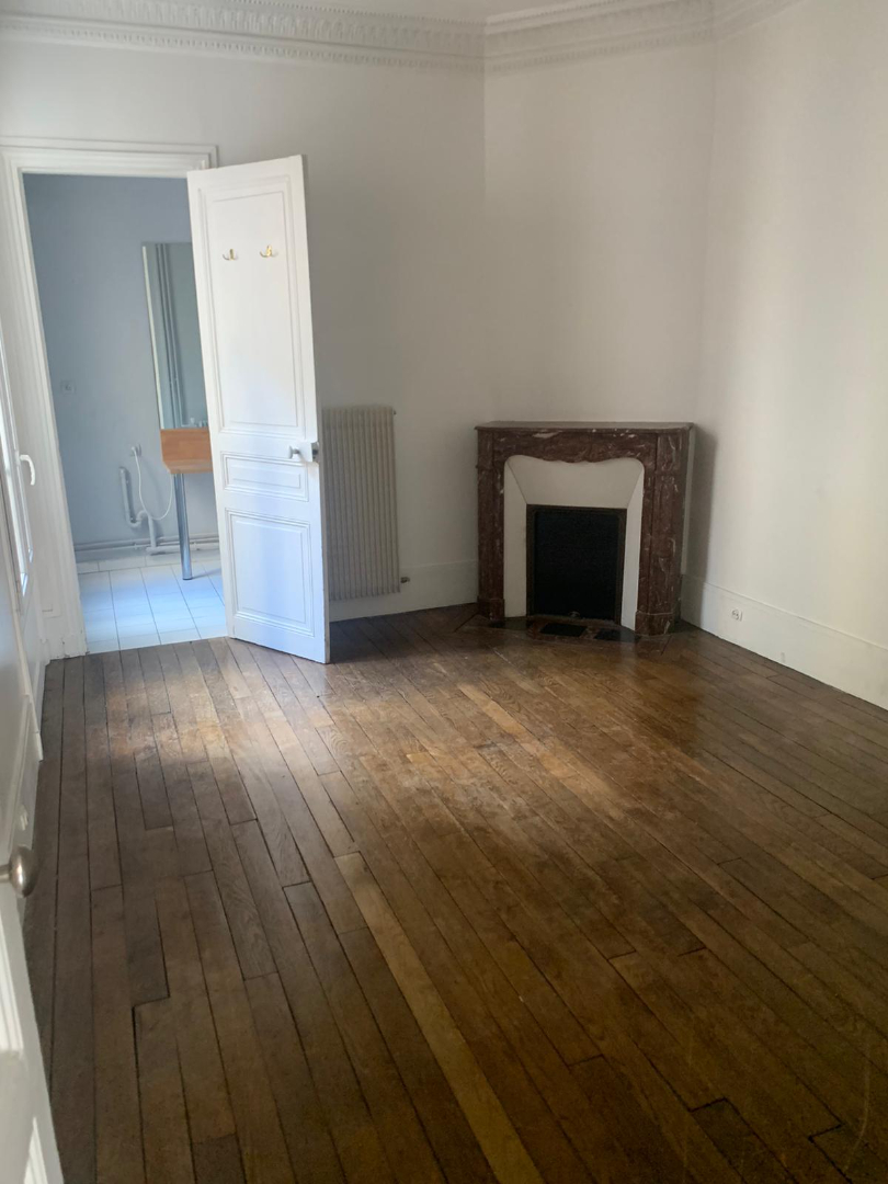 Photo Appartement Paris 3 pièce(s) 61 m2 image 4/6